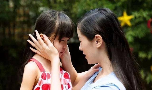 妈妈的朋友苹果版
:“妈妈，我在学校没朋友怎么办？”妈妈的回答，影响孩子人生格局