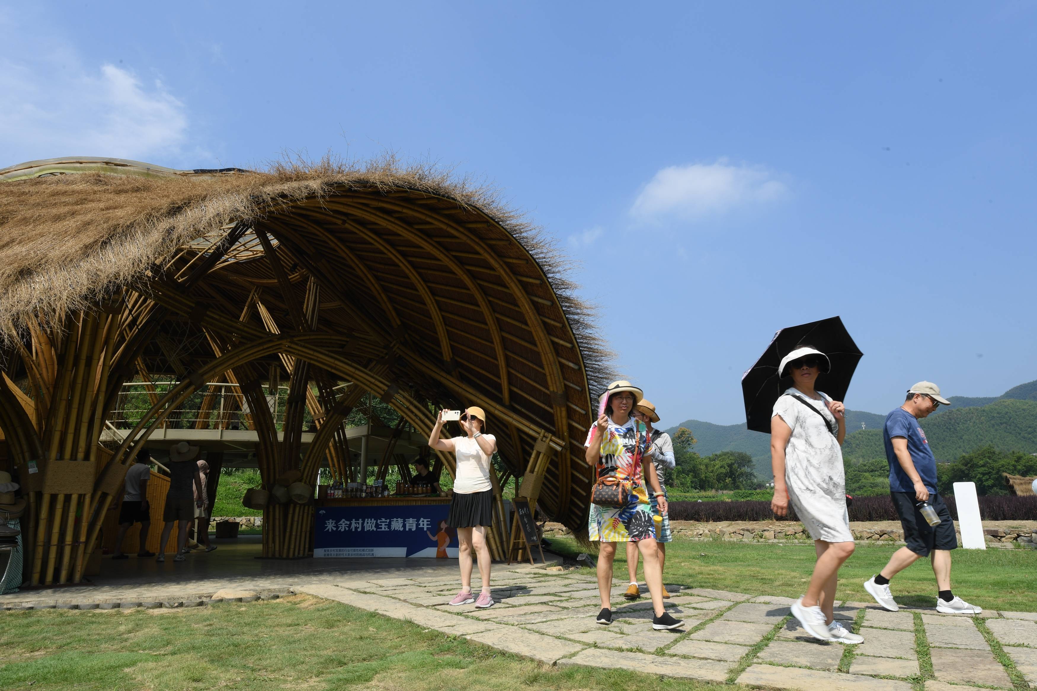 手机截图在哪里:（环境）安吉余村：全域“绿电”推进“零碳乡村”建设-第6张图片-太平洋在线下载