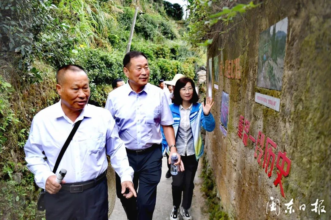 半岛新闻客户端宁德路小学第四届二中半岛杯学生记者征文大赛-第1张图片-太平洋在线下载